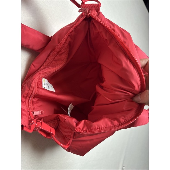 OFFLINE By Aerie Puffy Love Mini Tote Bag Resort Red Purse Strap Logo MSRP $45 - Picture 7 of 8